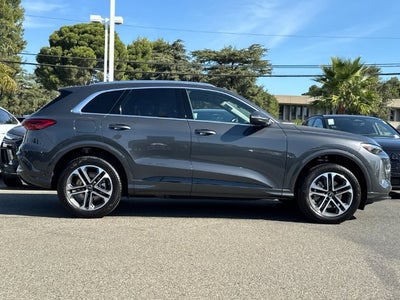 2026 Audi Q5 2.0T Premium Plus quattro