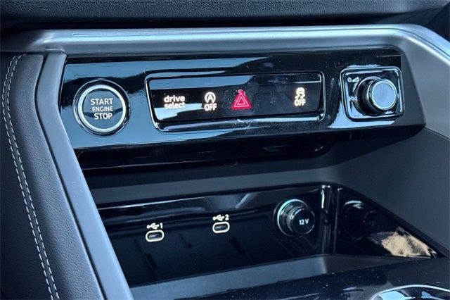 2025 Audi Q5 2.0T Premium Plus quattro