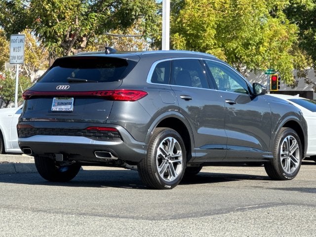2026 Audi Q5 2.0T Premium Plus quattro