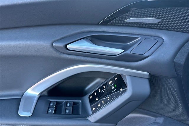 2025 Audi Q5 2.0T Premium Plus quattro