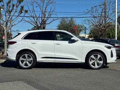 2025 Audi Q5 2.0T Premium Plus quattro