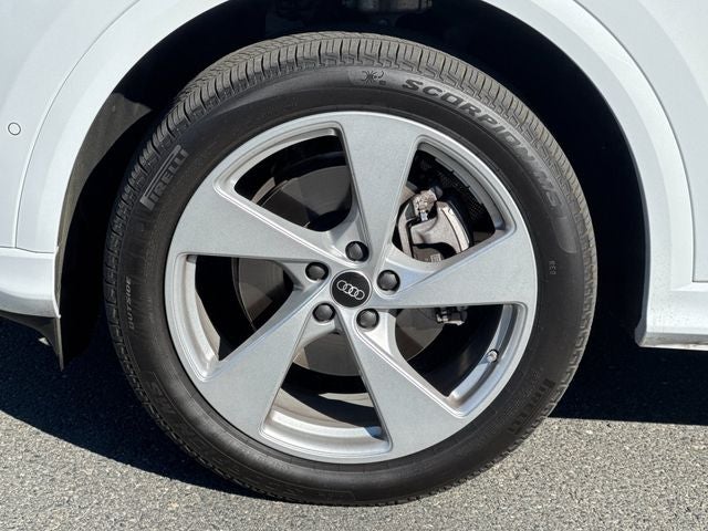 2025 Audi Q5 2.0T Premium Plus quattro