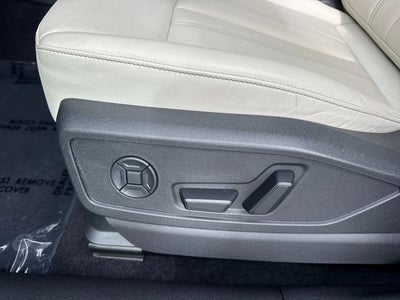 2025 Audi Q5 2.0T Premium Plus quattro