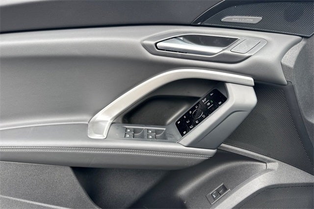 2025 Audi Q5 2.0T Premium Plus quattro