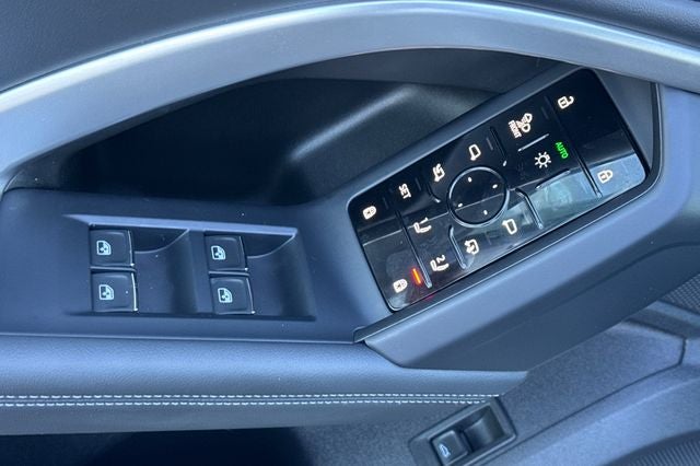 2025 Audi Q5 2.0T Premium Plus quattro