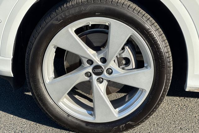 2025 Audi Q5 2.0T Premium Plus quattro