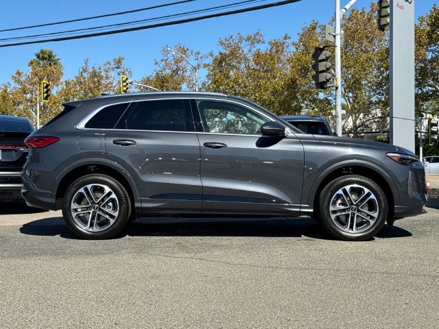 2026 Audi Q5 2.0T Premium Plus quattro