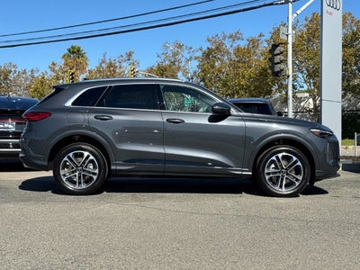 2026 Audi Q5 2.0T Premium Plus quattro