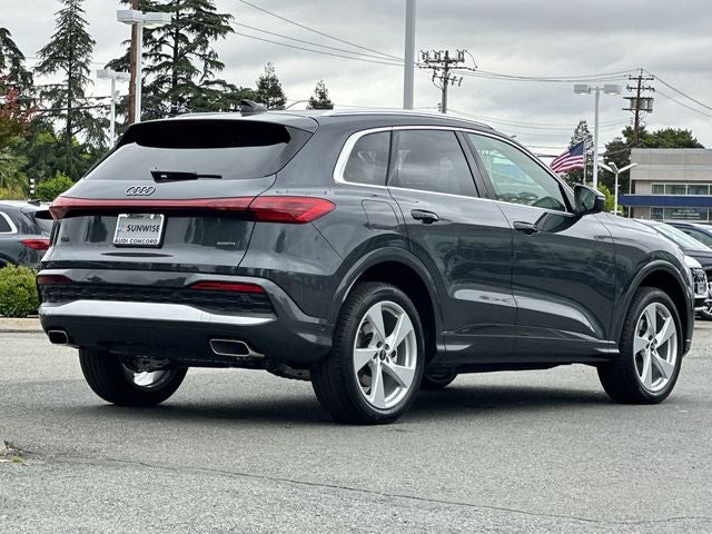 2026 Audi Q5 2.0T Premium Plus quattro
