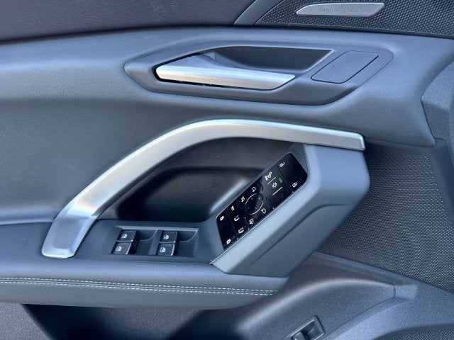 2026 Audi Q5 2.0T Premium Plus quattro