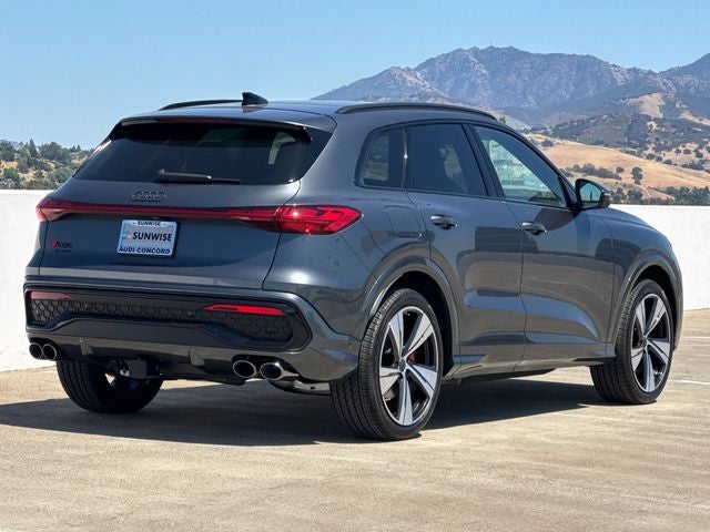 2026 Audi SQ5 Prestige quattro