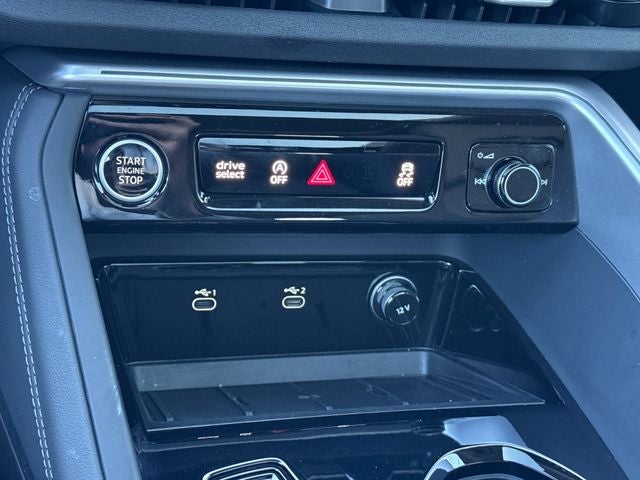 2025 Audi Q5 2.0T Prestige quattro