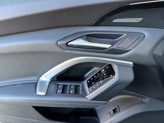 2025 Audi Q5 2.0T Prestige quattro