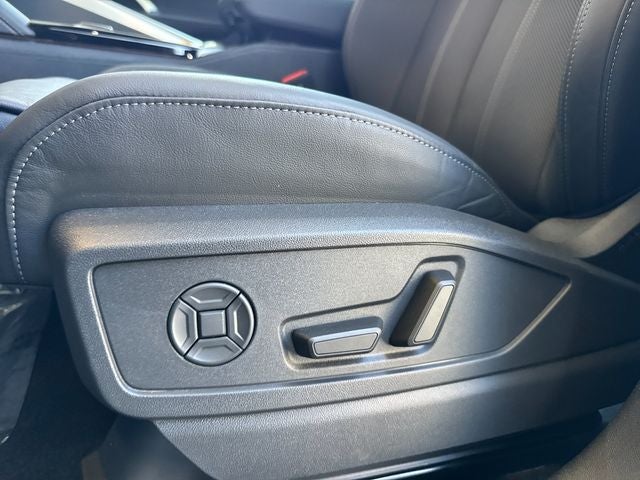 2025 Audi Q5 2.0T Prestige quattro