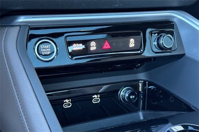 2025 Audi Q5 2.0T Prestige quattro