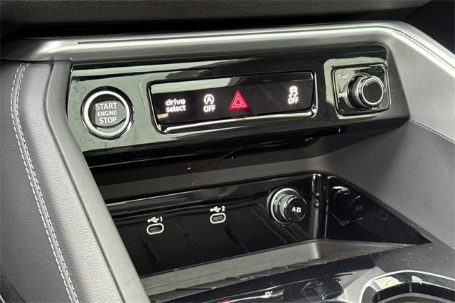 2025 Audi Q5 2.0T Prestige quattro