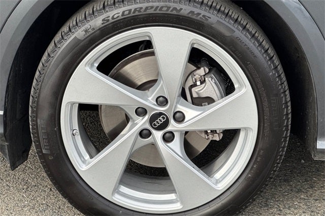 2025 Audi Q5 2.0T Prestige quattro