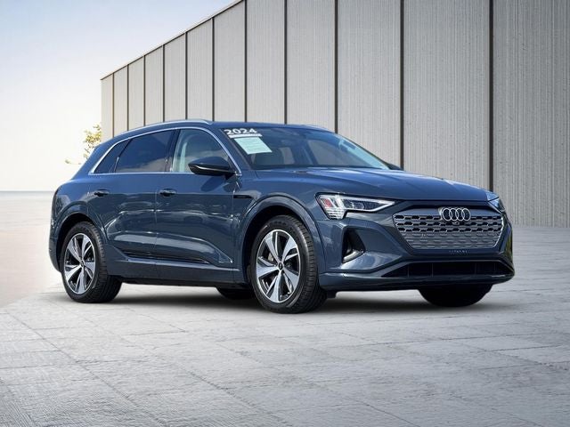 2024 Audi Q8 e-tron Premium quattro