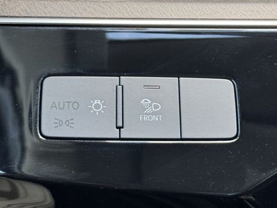 2024 Audi Q8 e-tron Premium quattro