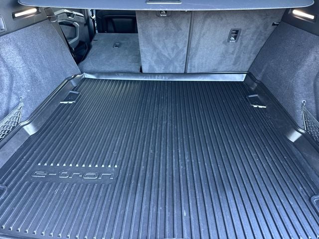 2024 Audi SQ8 e-tron Premium Plus quattro