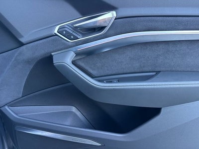 2024 Audi SQ8 e-tron Premium Plus quattro