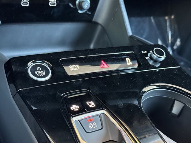 2027 Audi Q6 e-tron Premium quattro