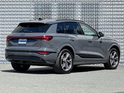 2027 Audi Q6 e-tron Premium quattro