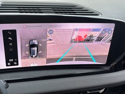 2027 Audi Q6 e-tron Premium quattro