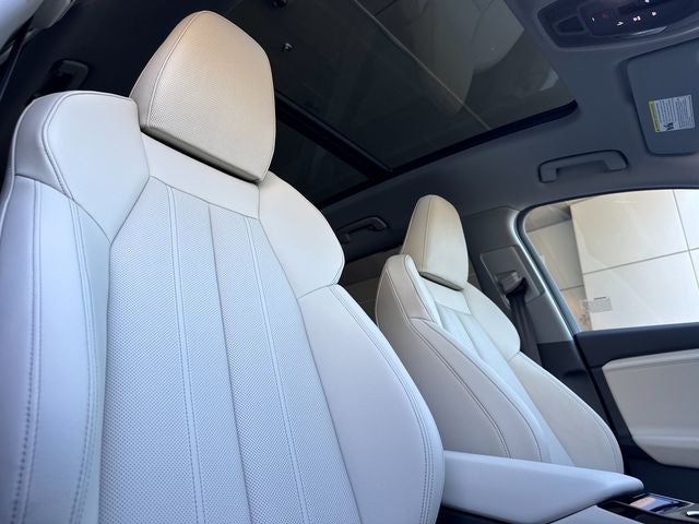 2027 Audi Q6 e-tron Premium Plus quattro