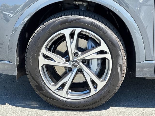 2027 Audi Q6 e-tron Premium Plus quattro