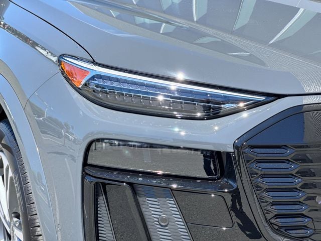 2027 Audi Q6 e-tron Premium Plus quattro