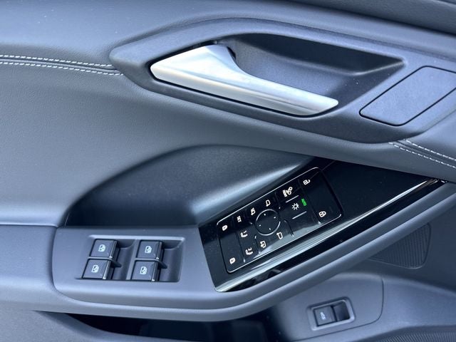 2027 Audi Q6 e-tron Premium Plus quattro