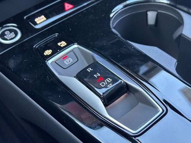 2027 Audi Q6 e-tron Premium Plus quattro