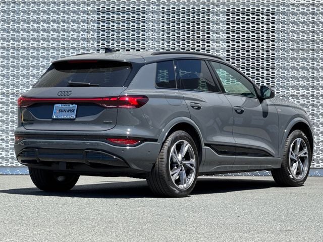 2027 Audi Q6 e-tron Premium Plus quattro