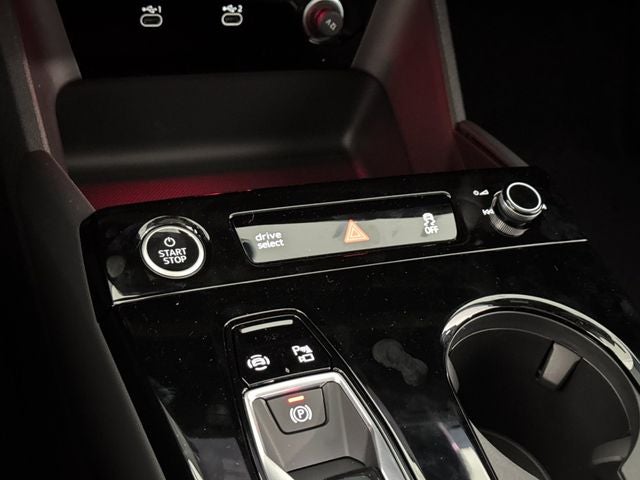 2027 Audi Q6 e-tron Premium quattro
