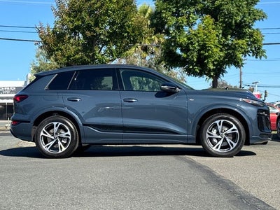 2027 Audi Q6 e-tron Premium quattro
