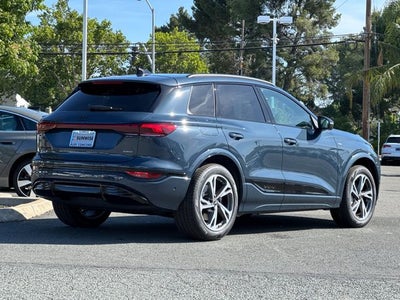 2027 Audi Q6 e-tron Premium quattro
