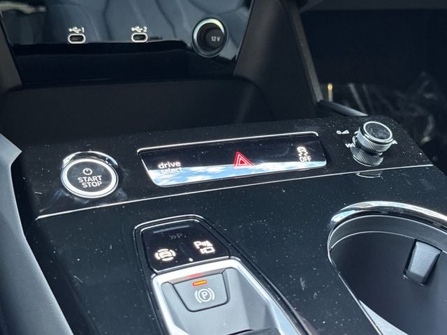 2027 Audi Q6 e-tron Premium Plus quattro