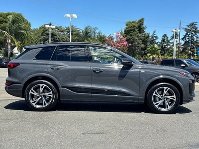 2027 Audi Q6 e-tron Premium Plus quattro
