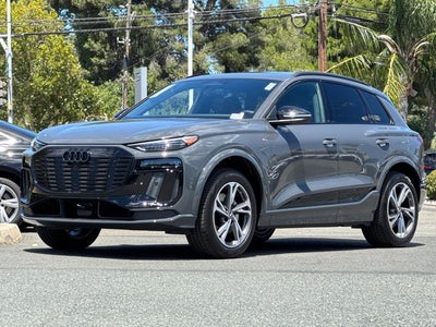 2027 Audi Q6 e-tron Premium Plus quattro