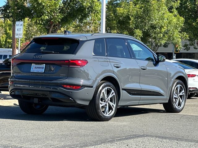 2027 Audi Q6 e-tron Premium Plus quattro