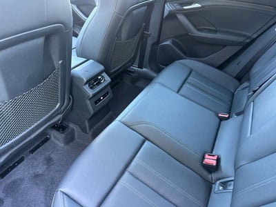 2027 Audi Q6 e-tron Premium quattro