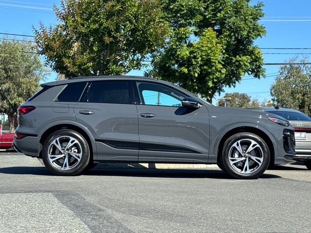 2027 Audi Q6 e-tron Premium quattro