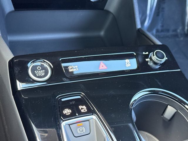 2027 Audi Q6 e-tron Premium quattro
