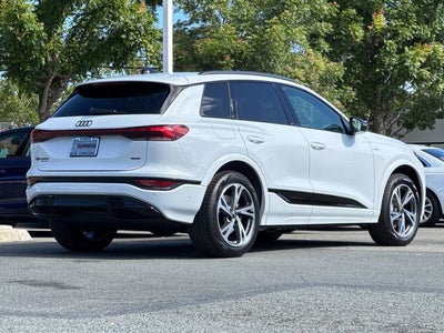 2027 Audi Q6 e-tron Premium quattro