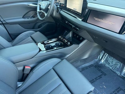 2027 Audi Q6 e-tron Premium Plus quattro