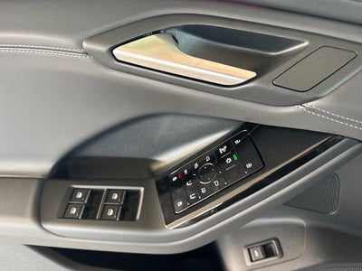 2027 Audi Q6 e-tron Premium Plus quattro