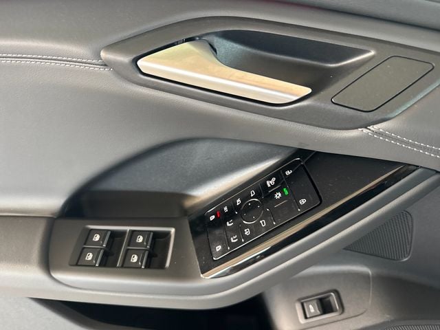 2027 Audi Q6 e-tron Premium Plus quattro