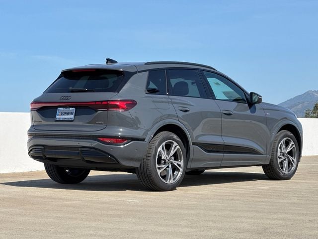2027 Audi Q6 e-tron Premium Plus quattro