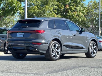 2027 Audi Q6 e-tron Premium quattro